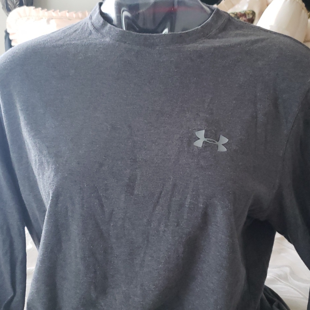 Top. (Tee)